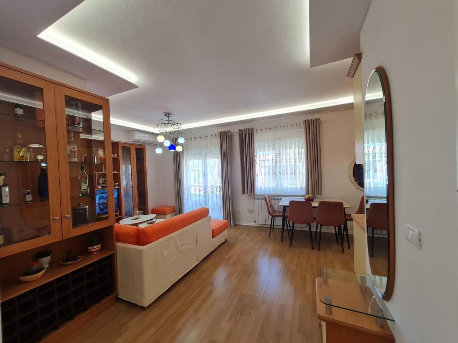 Sara-El Seaside Apartment Дуррес Екстер'єр фото