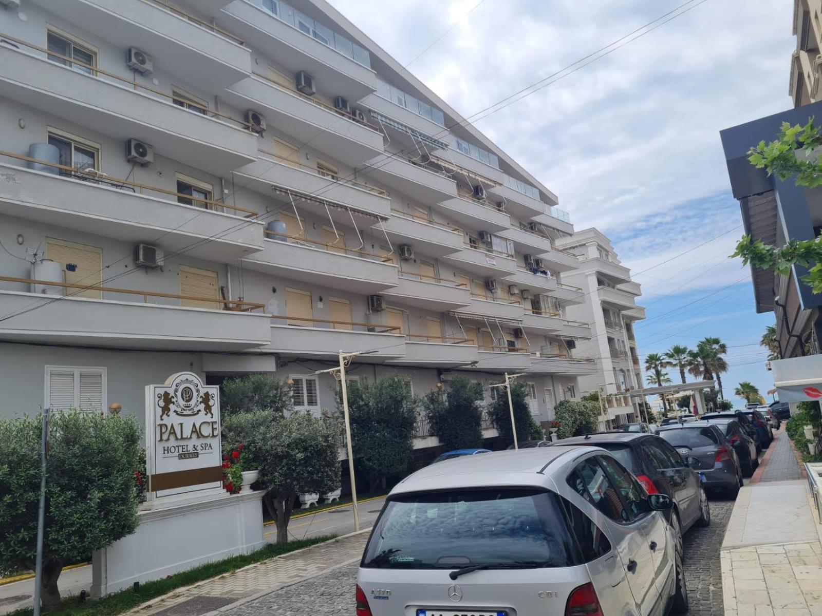 Sara-El Seaside Apartment Дуррес Екстер'єр фото